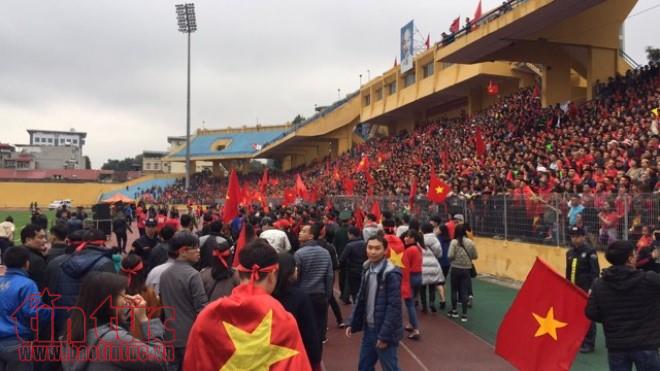 'Chảo lửa' Hàng Đẫy tự hào hát mãi tên... U23 Việt Nam ơi! ảnh 1